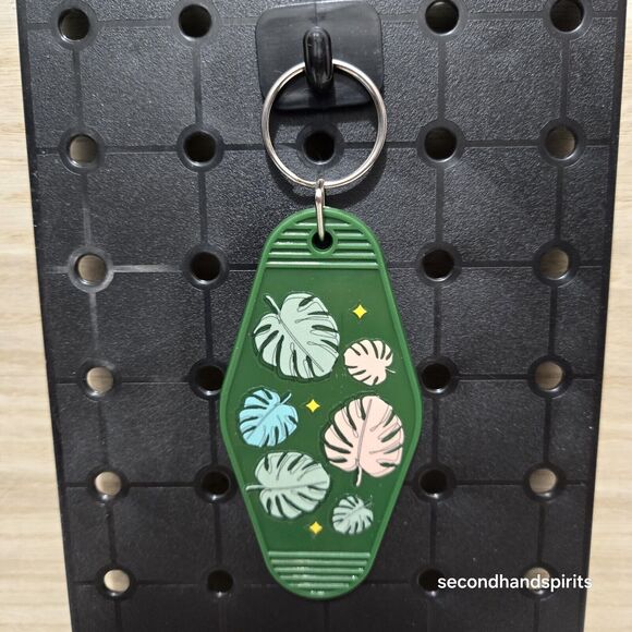 Double Sided Motel Keychain Green Leafs / Get In Going For Coffee. - Picture 3 of 3